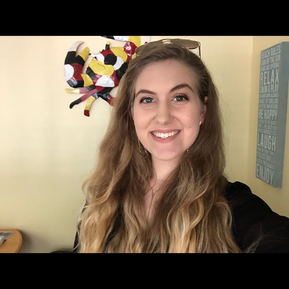 Meet your Posher, Bethany - Picture 2 of 7